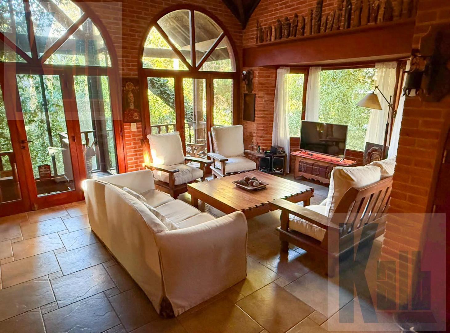 Foto de Casa chalet en tres plantas en Carilo excelente ubicación en alquiler, imagen 3
