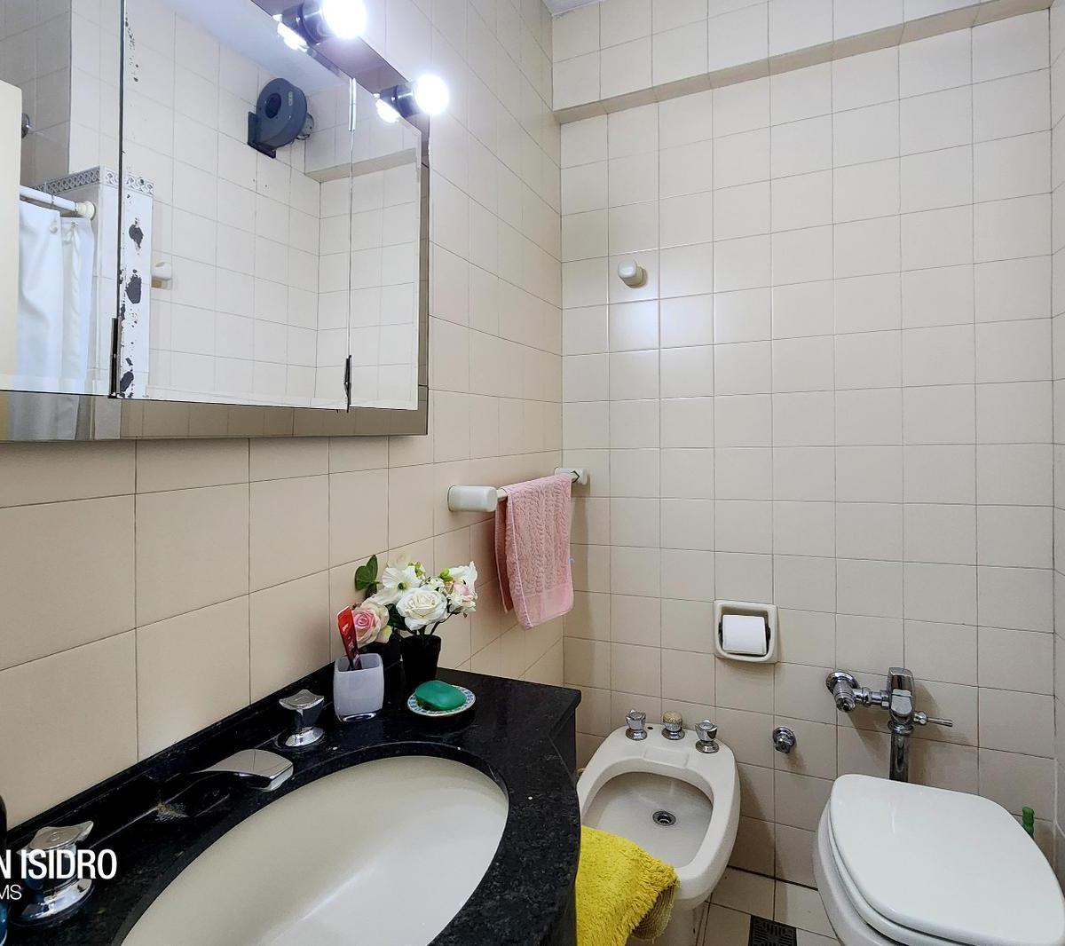 Departamento en Venta 4 Ambientes en Recoleta con Renta! 3