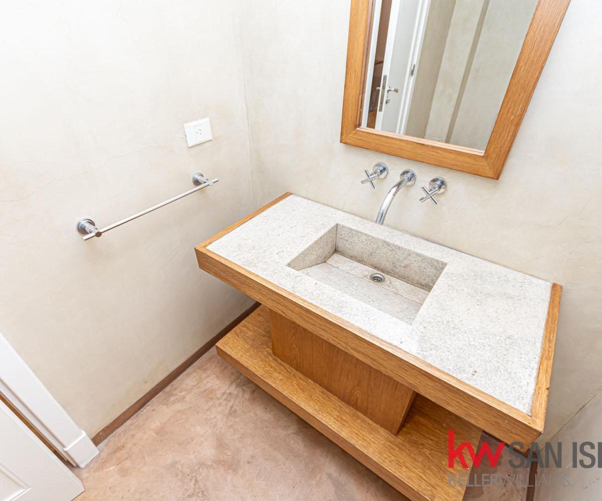 Foto de Casa en venta, 4 dormitorios en Barrio Parque, reciclado, con pileta y, imagen 5