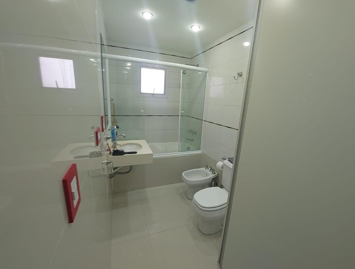 Venta Impecable Departamento Amoblado y Cochera Centro de Merlo 4
