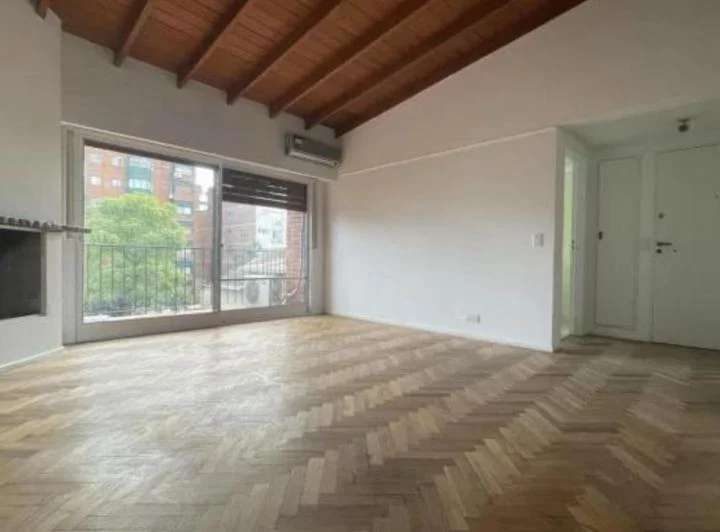 Departamento con cochera en alquiler en San Isidro Centro 3