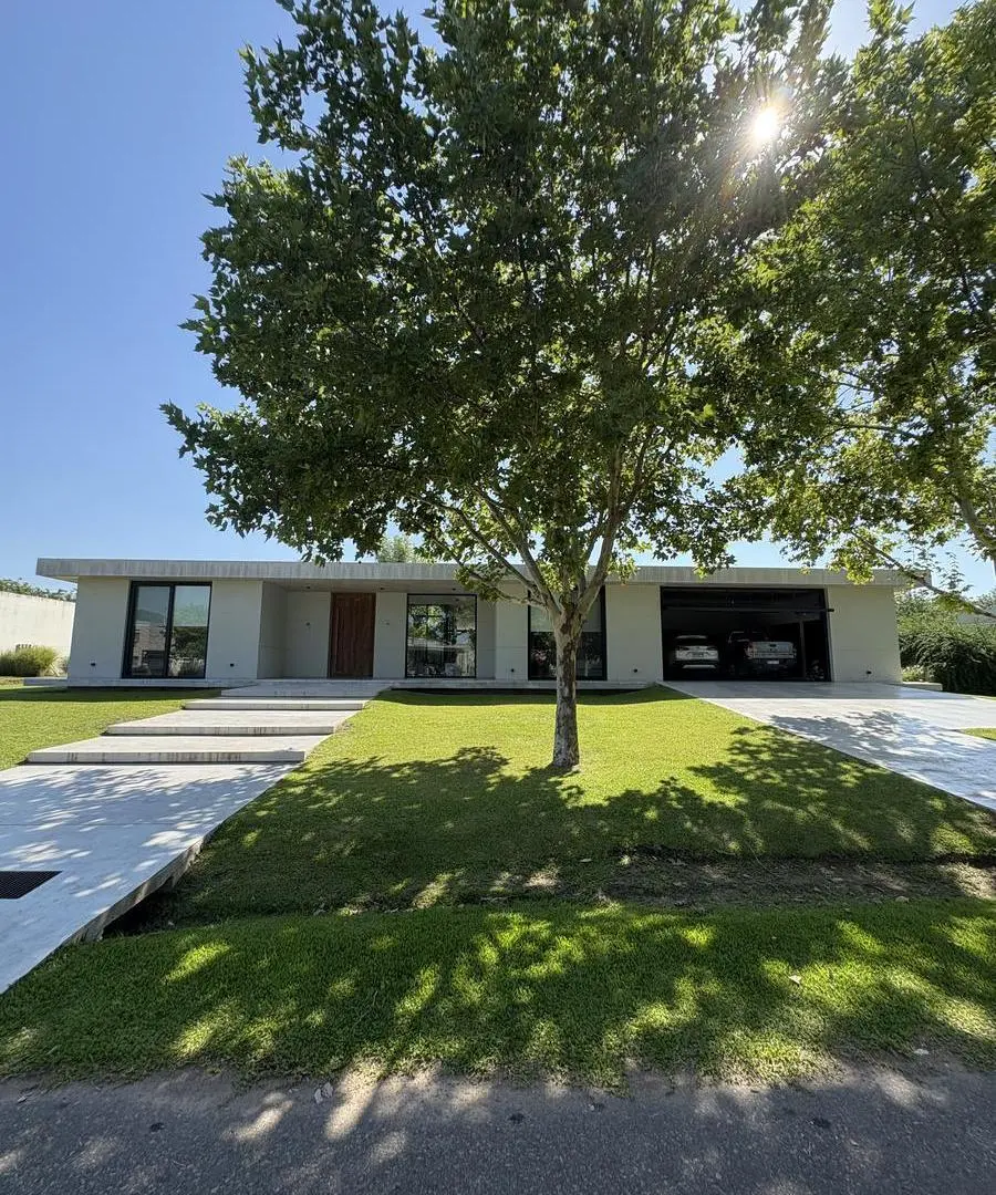 Casa en venta, 3 dormitorios en Pilar - Estancias Del Pilar, con parrilla y pileta 3