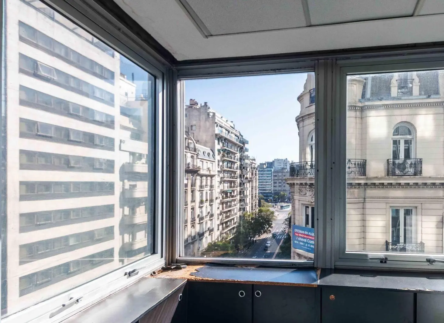Oficina en alquiler de 593 m² en Retiro 4