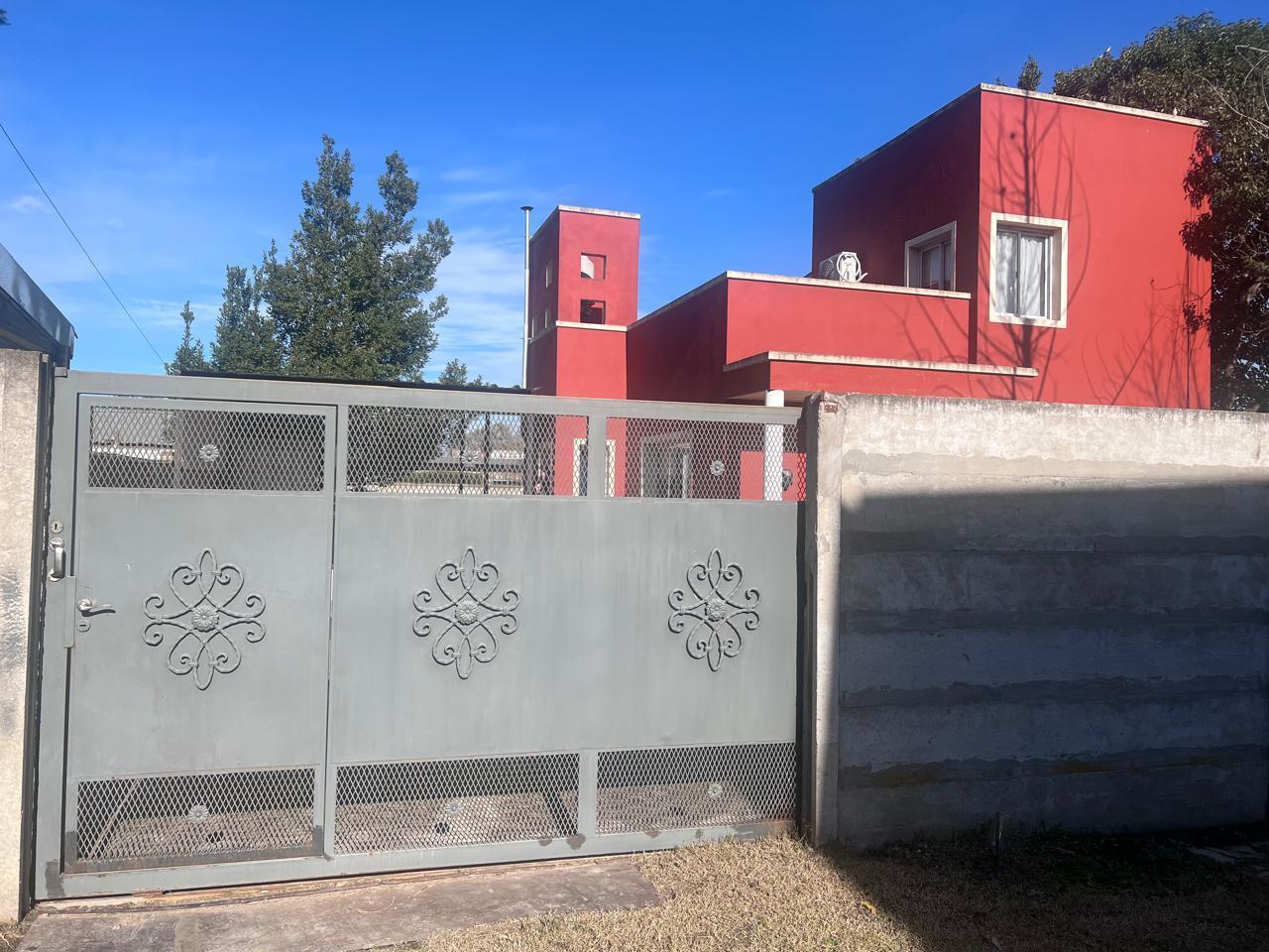 PH en venta, 2 dormitorios en Coronel Brandsen, oportunidad, apto crédito