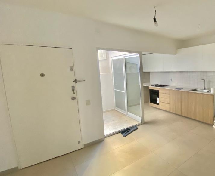 PH en venta, 1 dormitorios en Colegiales, oportunidad, escritura inmediata, con parrilla