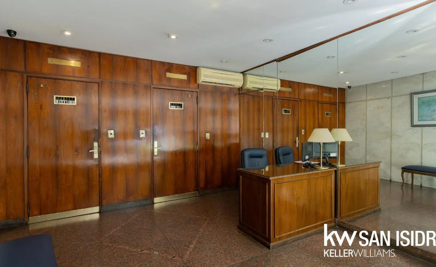 Departamento Semipiso de 7 ambientes con Cochera y Baulera Al frente!! En Recoleta! 3