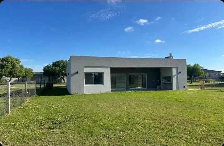 Casa en venta 3 ambientes a estrenar en Área 9, San Sebastian, Pilar. 2