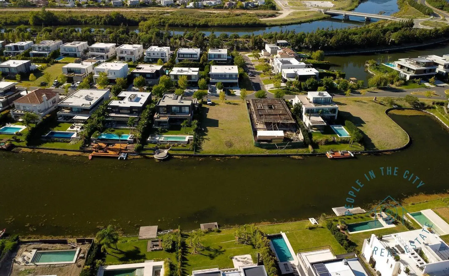 Lote al agua en Virazon Nordelta orientación Noroeste 2