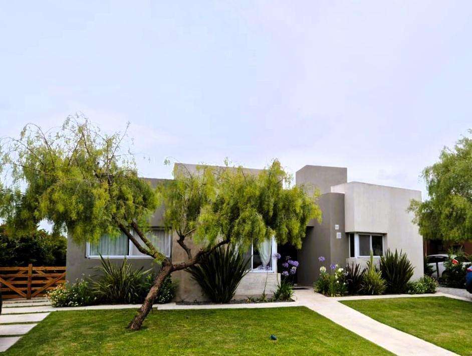 Casa en venta, 3 dormitorios en Countries/B.Cerrado (Pilar) - San Ramiro, con pileta