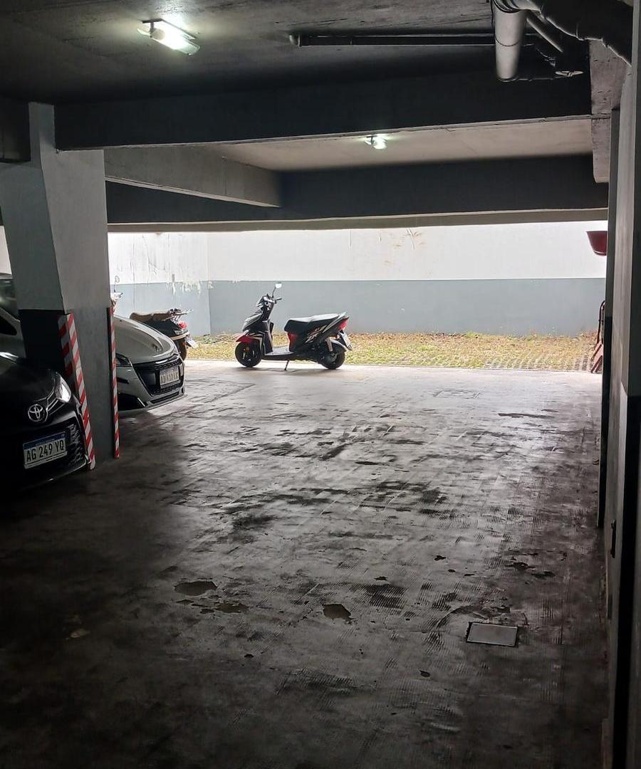Foto de Cochera en venta en Villa Urquiza, con balcón, imagen 3