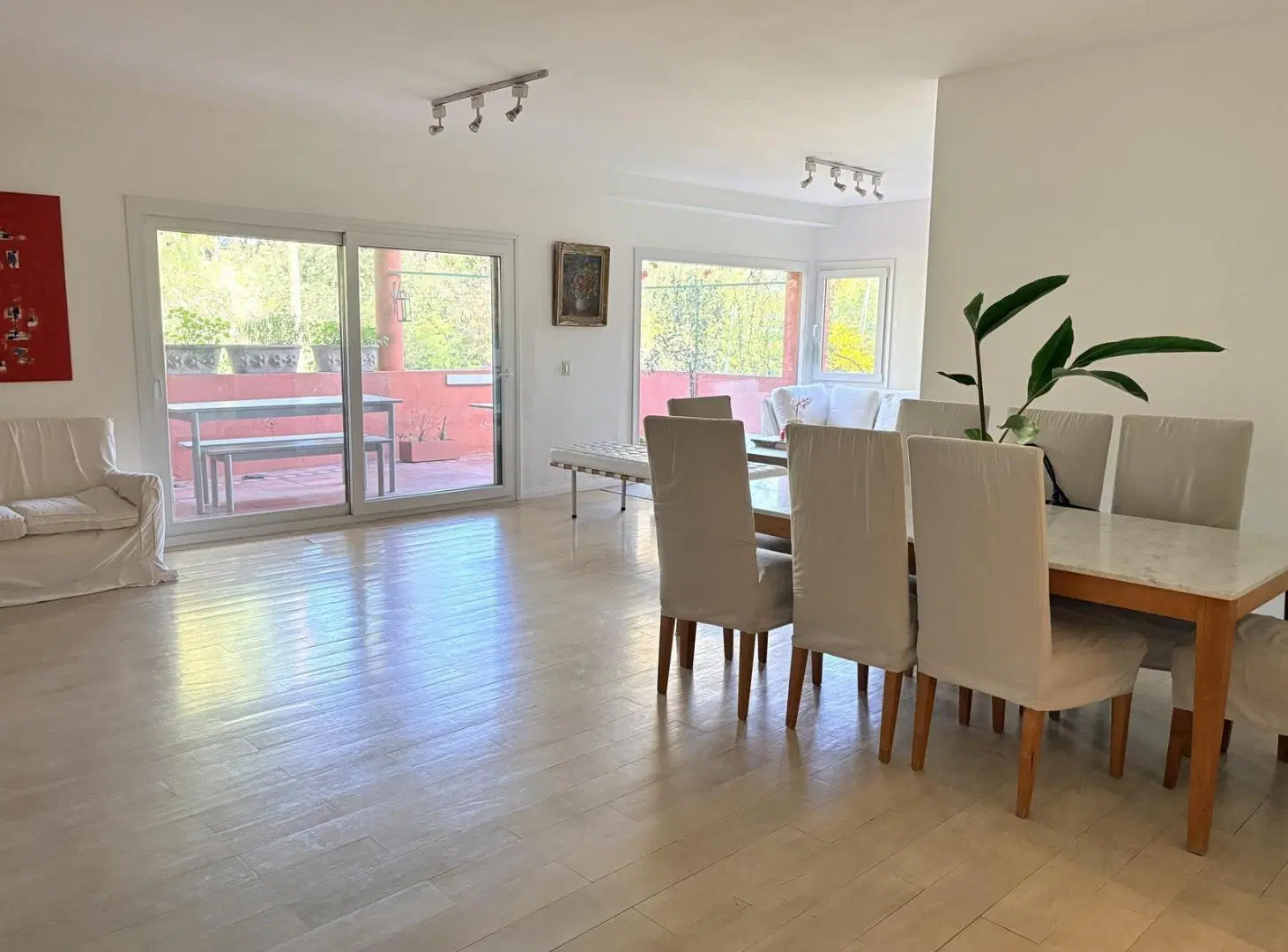 Departamento 4 ambientes + dependencia en Village Las Lomas 4