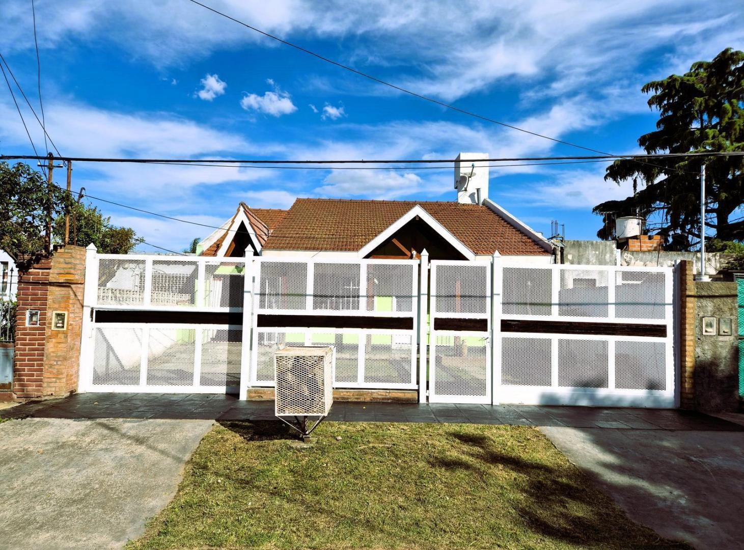 Casa en venta con 2 dormitorios en Villa de Mayo