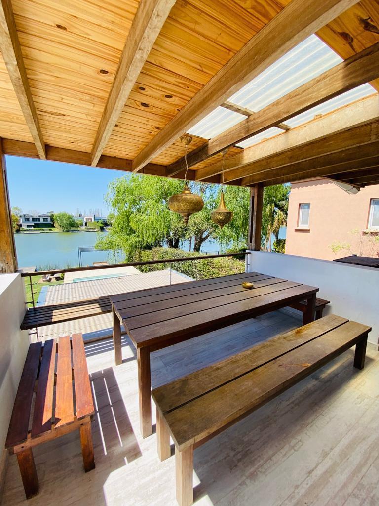 Foto de Casa en alquiler temporario, 4 dormitorios en Tigre - Santa Barbara, imagen 2