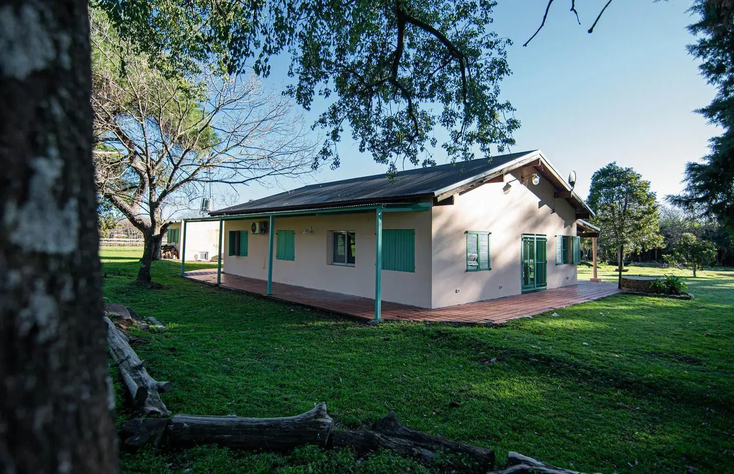 Campo en venta de 2has con dos propiedades amobladas en Colonia Suiza, Baradero. Ideal Inversión. 3