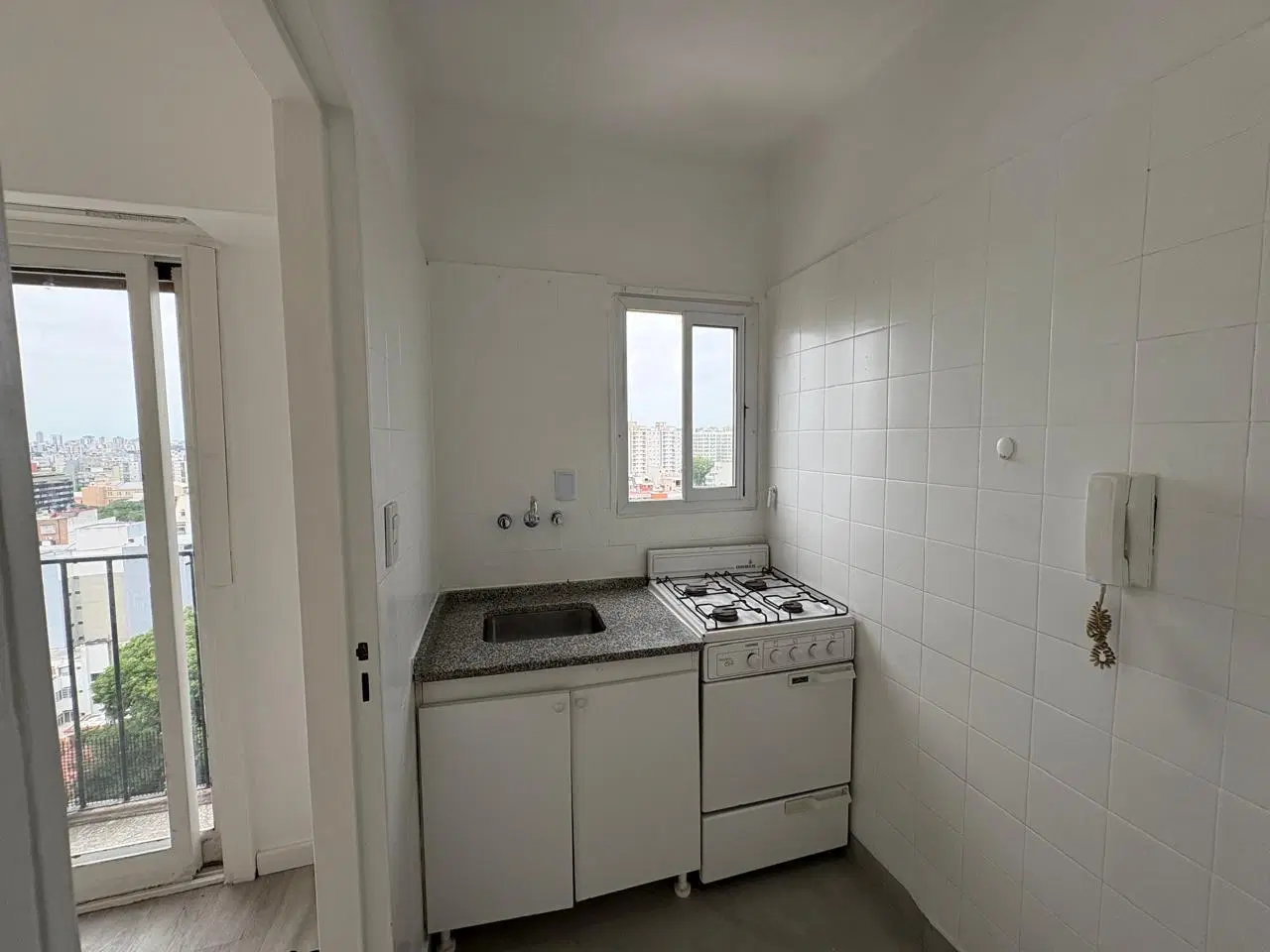 Alquiler 2 ambientes en Palermo Holywood - apto profesional - excelente vista 3