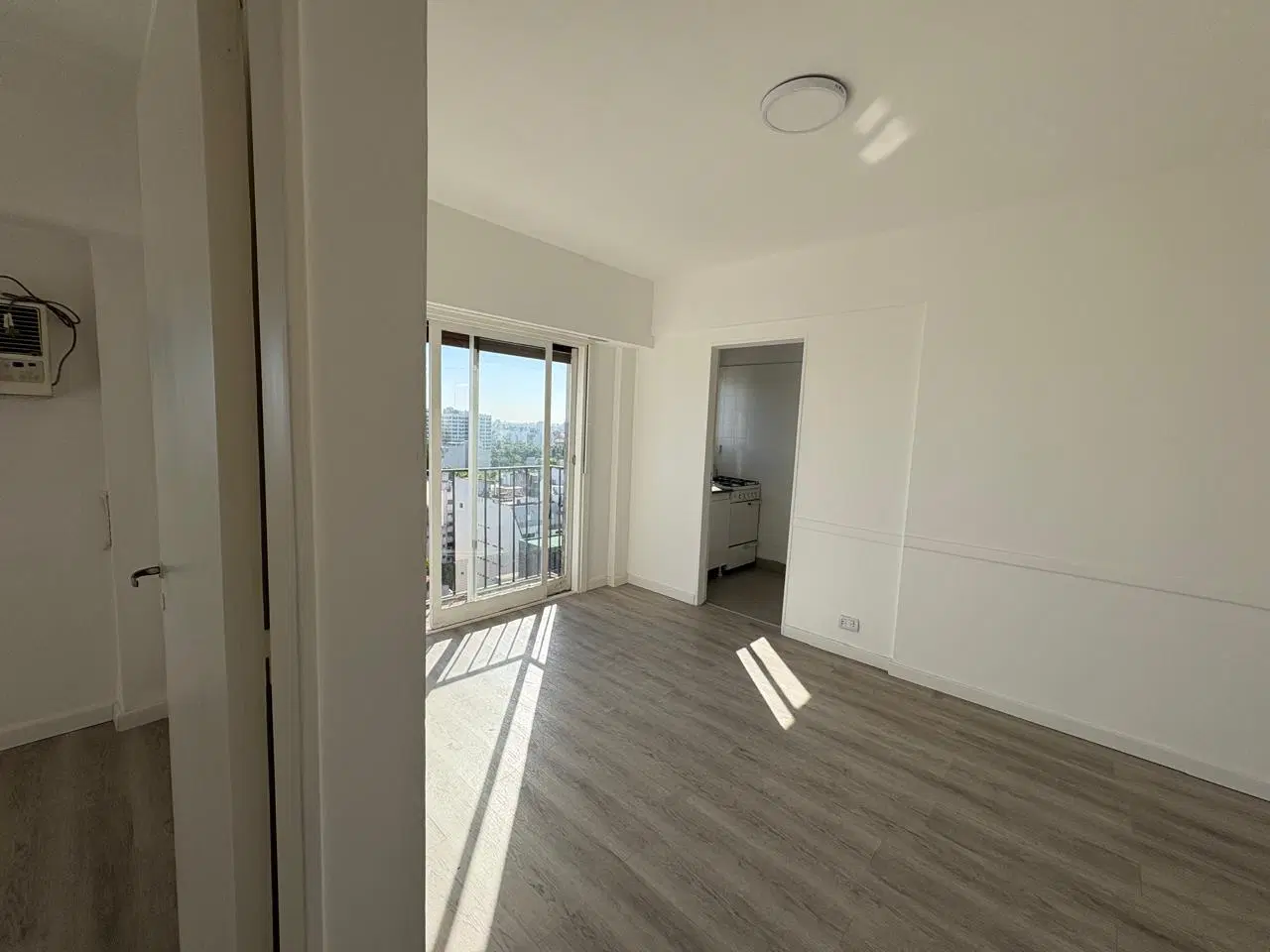 Alquiler 2 ambientes en Palermo Holywood - apto profesional - excelente vista 2