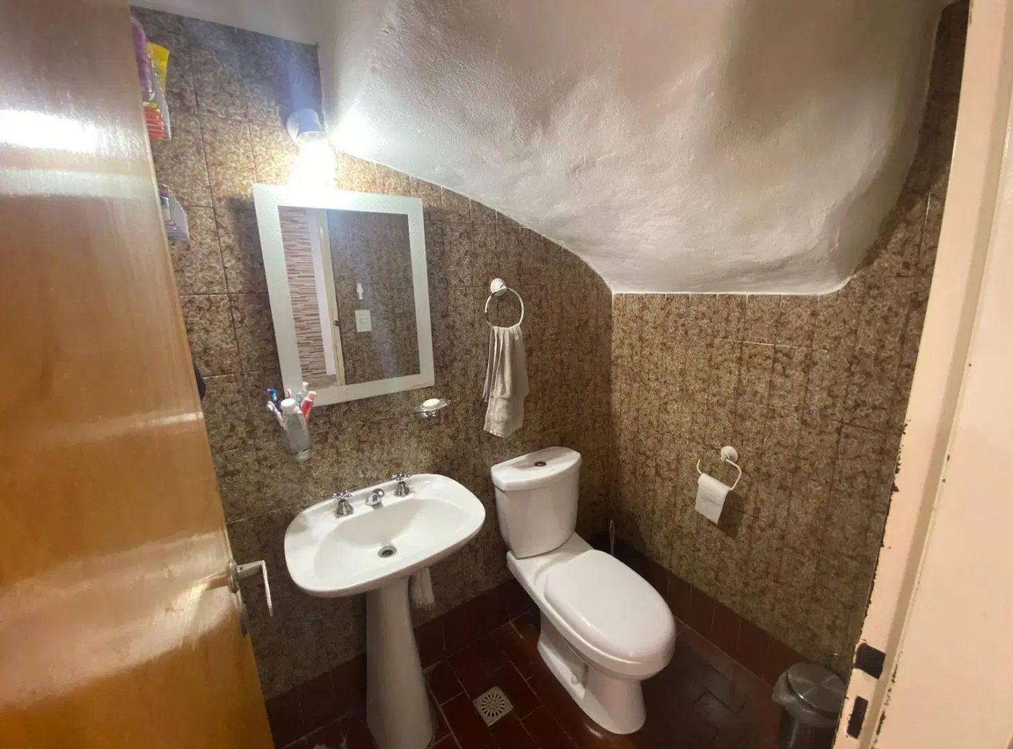 Casa en venta, 3 dormitorios en Beccar 2