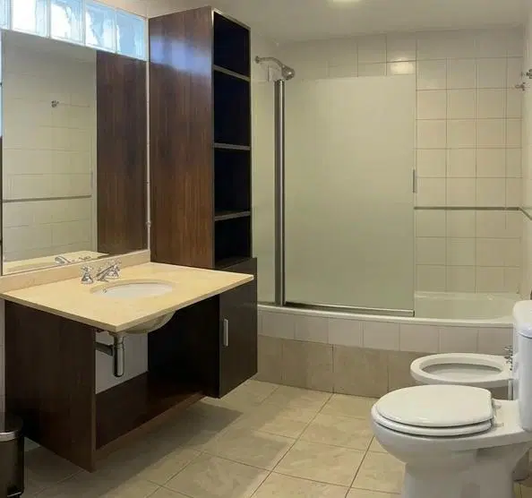 Departamento en La Calabria con terraza y cochera 4