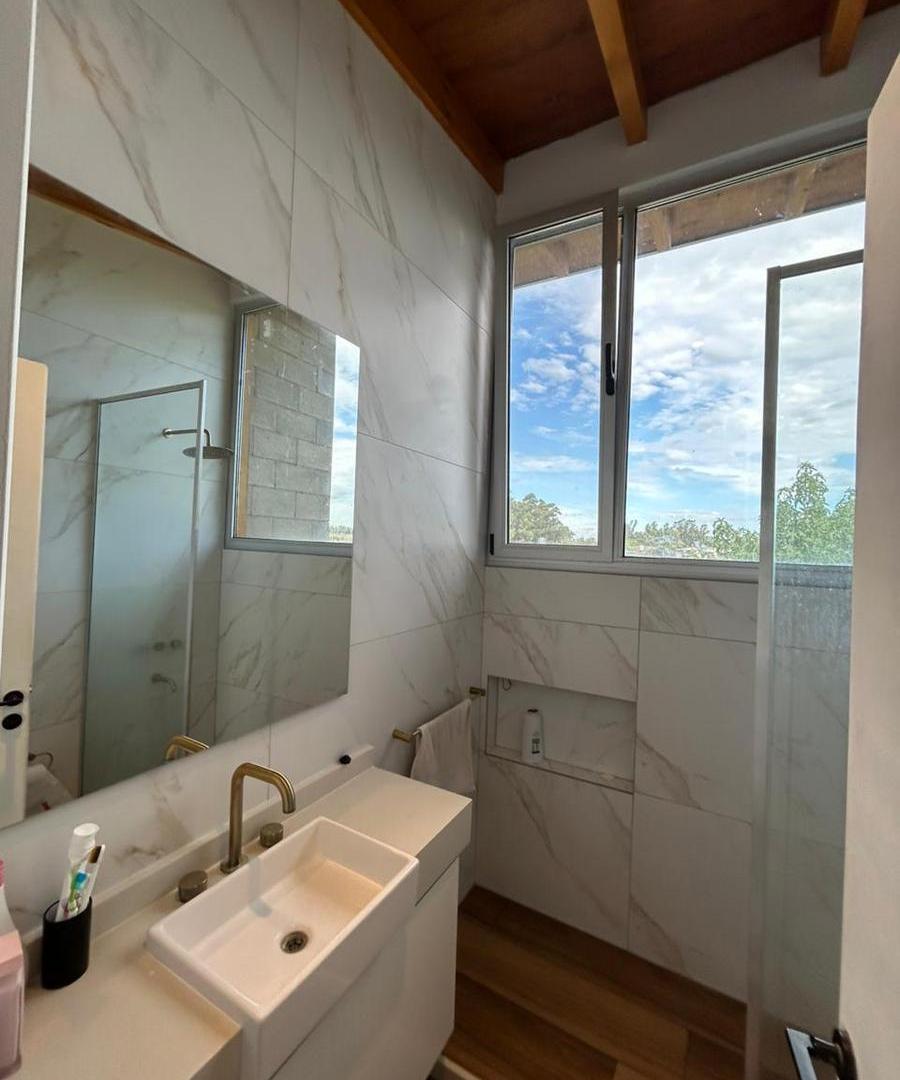 Foto de Casa Venta 5 Ambientes La Candelaria Escalada Zarate, imagen 4