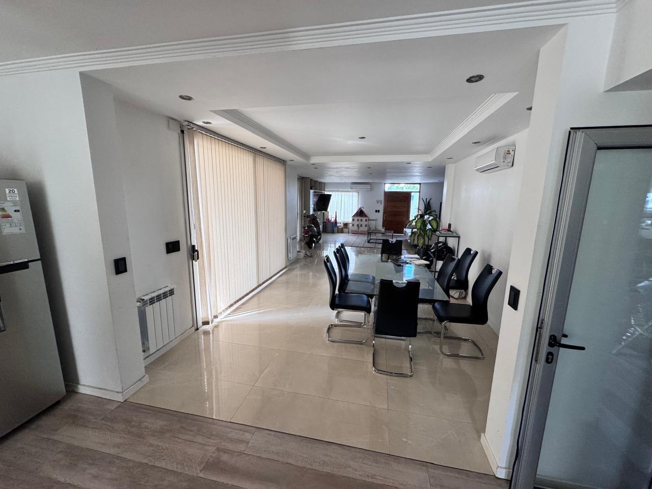 Foto de Venta Casa 3 Dormitorios City Bell La Plata, imagen 2