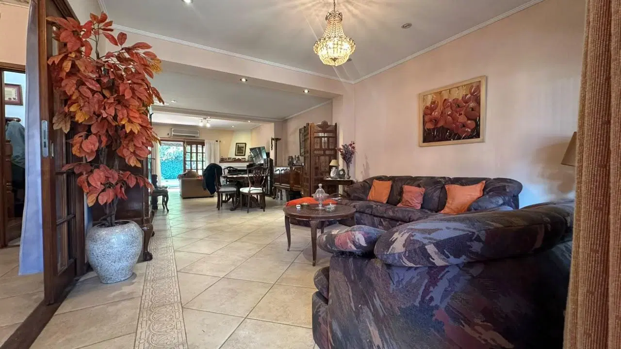 Casa en Olivos-Maipu/Uzal 3