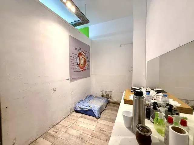 Local a una cuadra de Av. Maipú 5