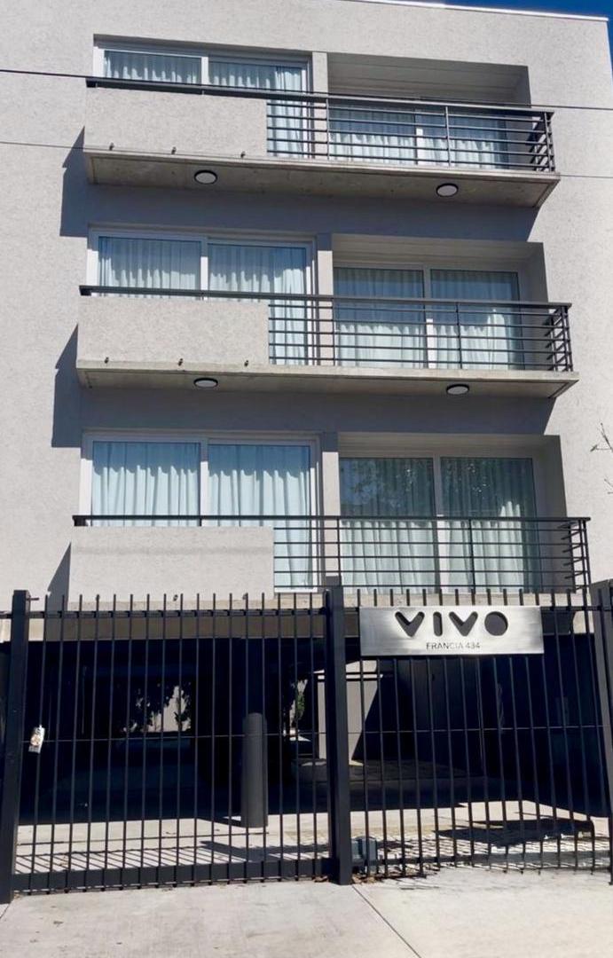 Departamento con renta 3 ambientes + cochera