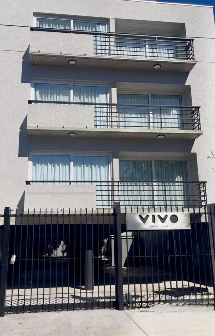 Departamento con renta 3 ambientes + cochera 2