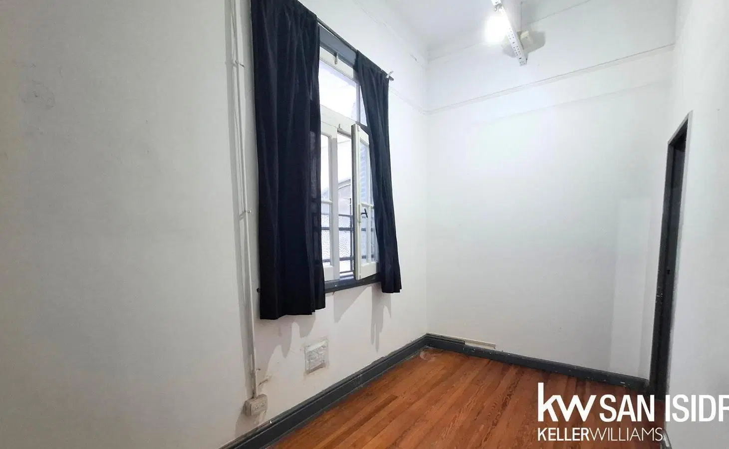 Departamento en venta, 4 ambientes en Microcentro 8