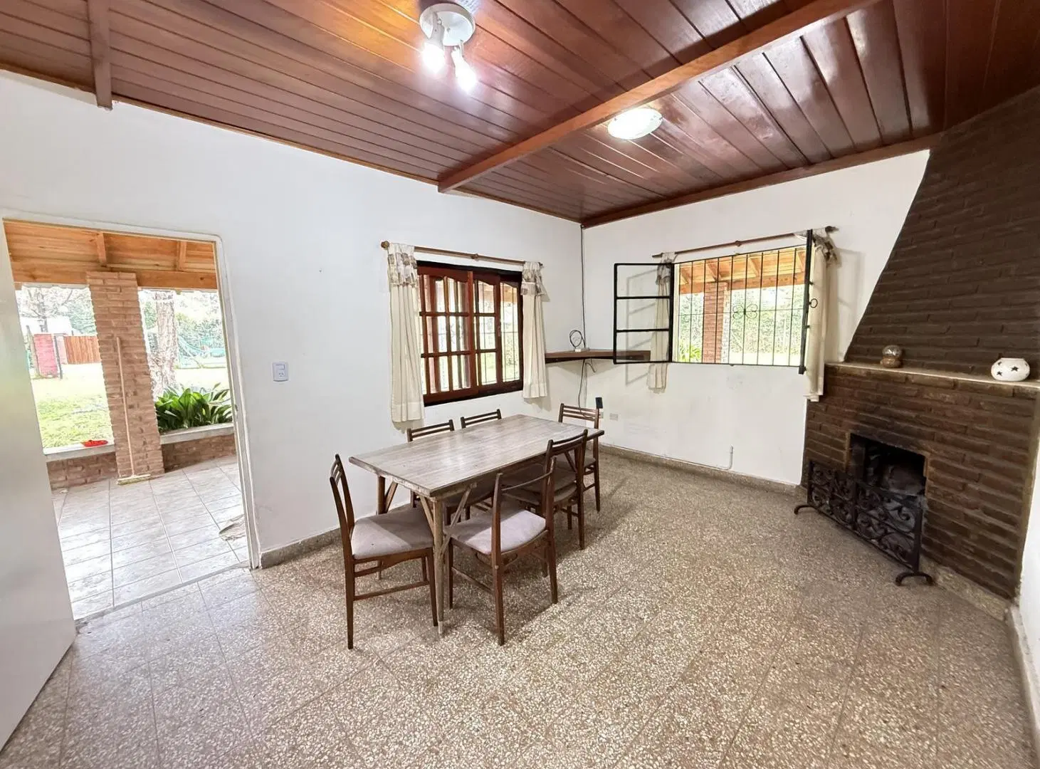 CASA QUINTA SOBRE TRES LOTES | 2.250 m² DE TERRENO | PILETA | LA LONJA, PILAR 5