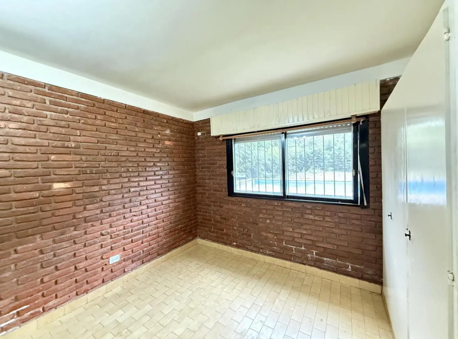 CASA QUINTA SOBRE TRES LOTES | 2.250 m² DE TERRENO | PILETA | LA LONJA, PILAR 8