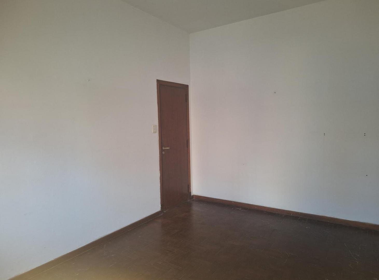 Foto de PH en venta, 1 dormitorios en Olivos, oportunidad, escritura inmediata, imagen 4