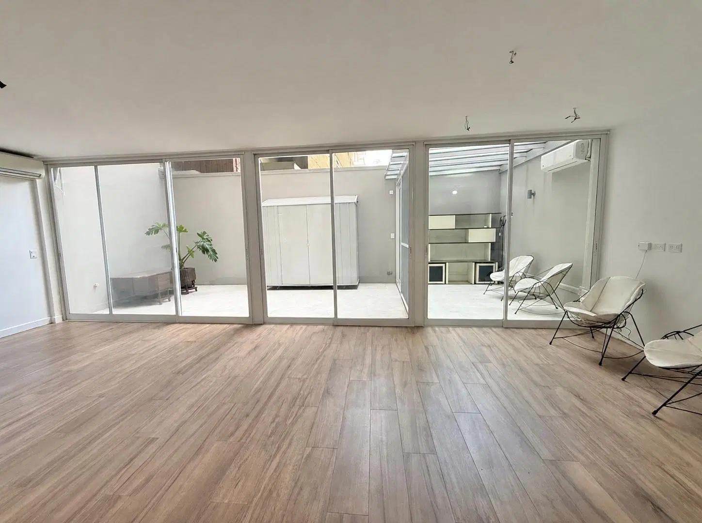 Venta de Dúplex de 2 dormitorios con Patio, Cochera y Pileta en Recoleta 2