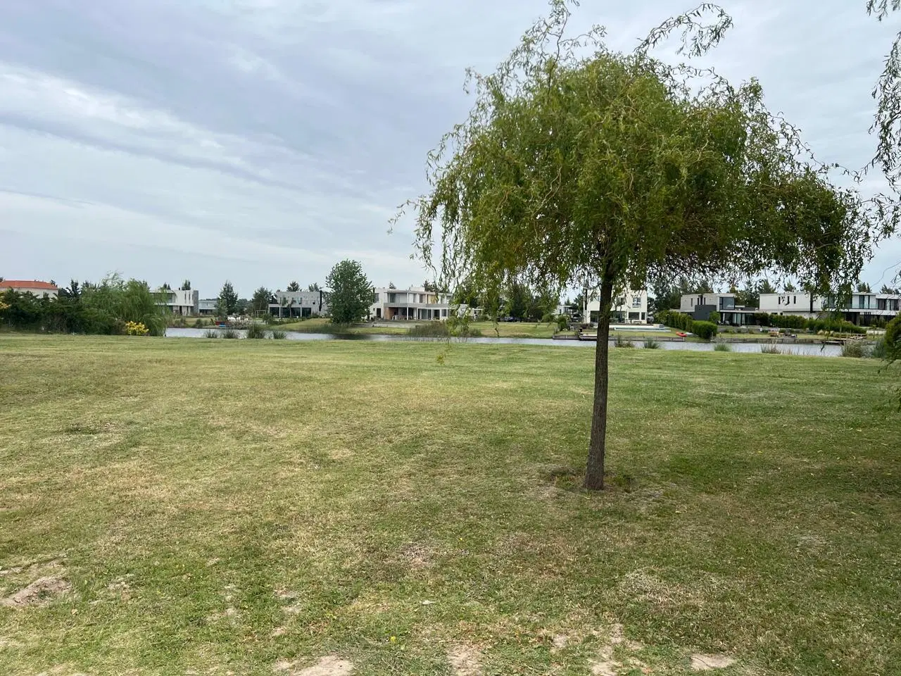 Terreno en venta al agua El Naudir 8