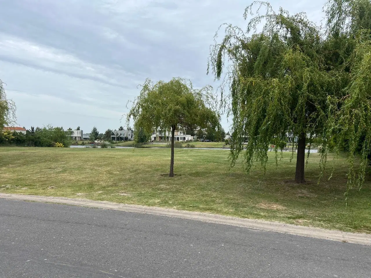 Terreno en venta al agua El Naudir 3