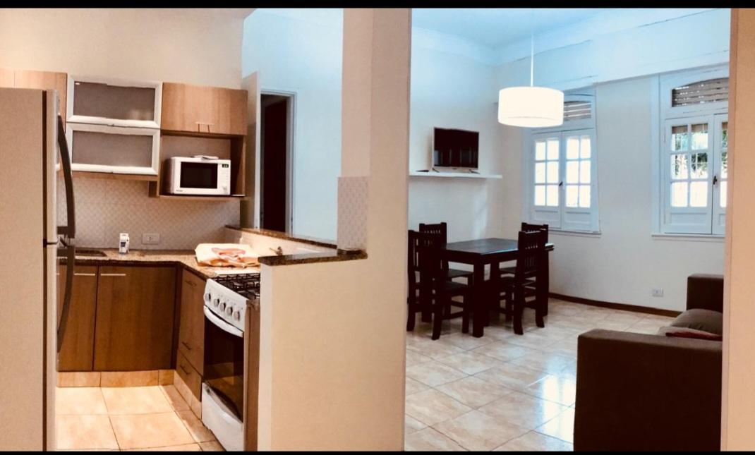 Foto de Departamento tres ambientes en alquiler Colegiales, imagen 5