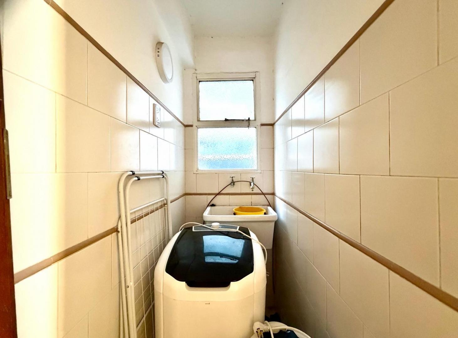 Foto de Departamento de dos ambientes con cocina independiente., imagen 5