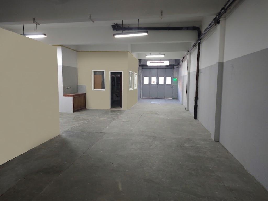 Foto de Depósito con oficinas en Coghlan 300m2 totales, imagen 1