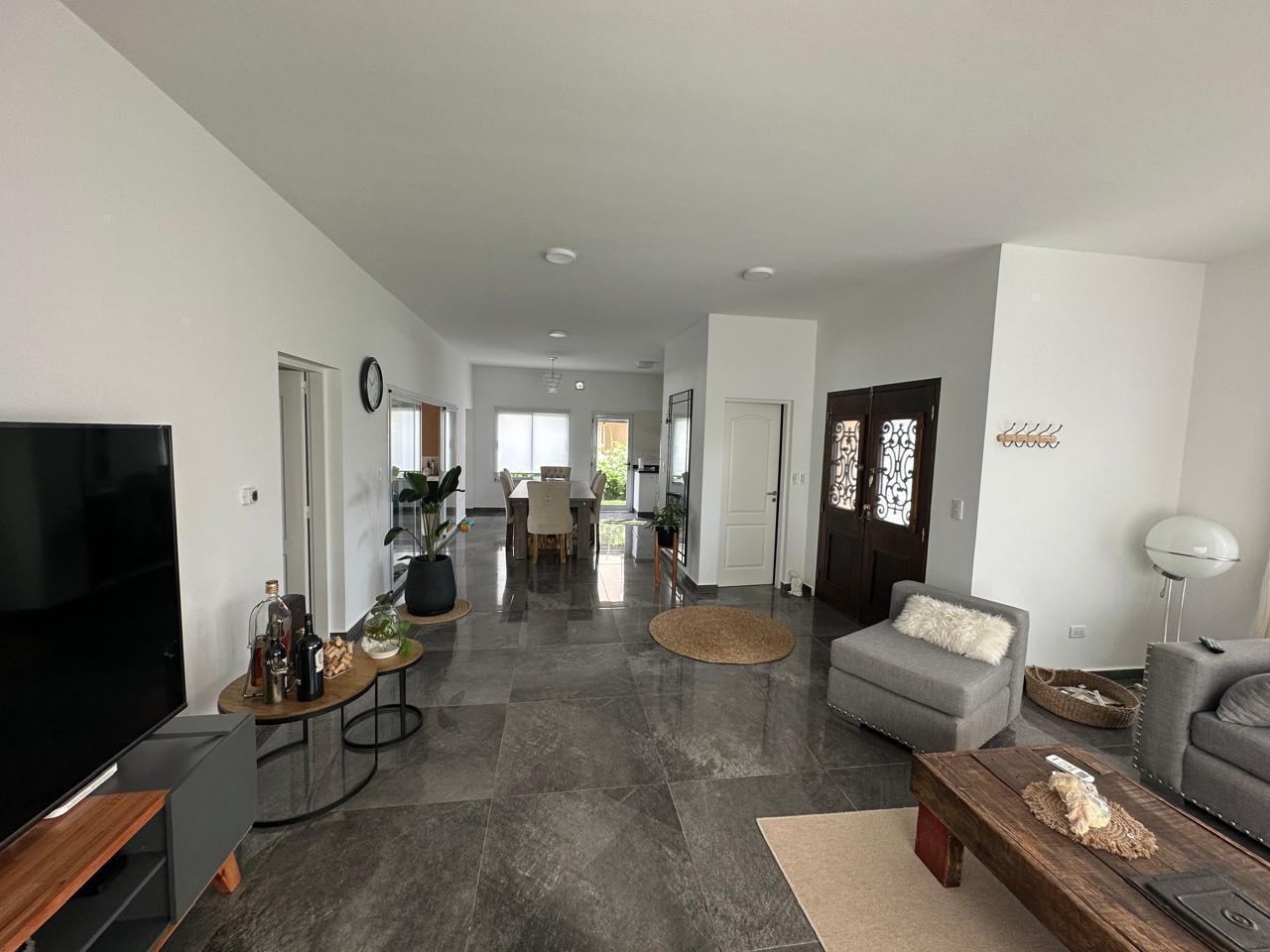 Foto de Casa en Venta 4 Ambientes Pileta El Atardecer Haras Santa Maria Loma, imagen 1
