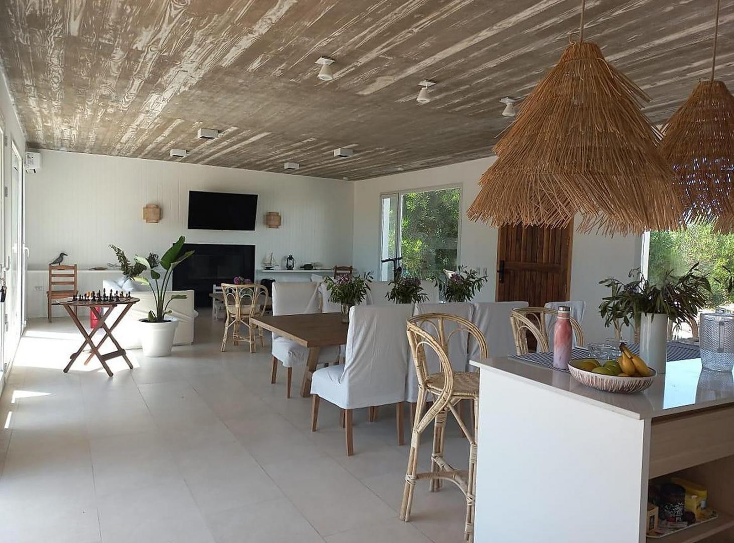 Foto de Casa en costa esmeralda 4 dormitorios en suite sobre medanos, imagen 1