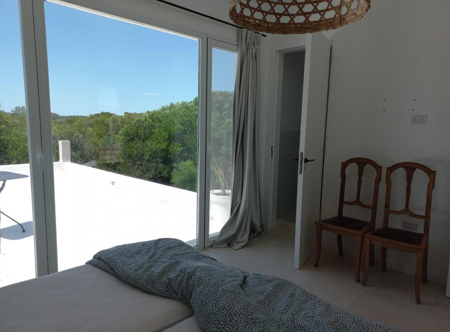 Foto de Casa en costa esmeralda 4 dormitorios en suite sobre medanos, imagen 3