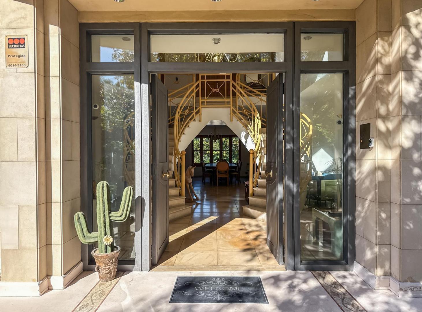 Casa en venta, 4 dormitorios en Malvinas Argentinas - San Jorge Village