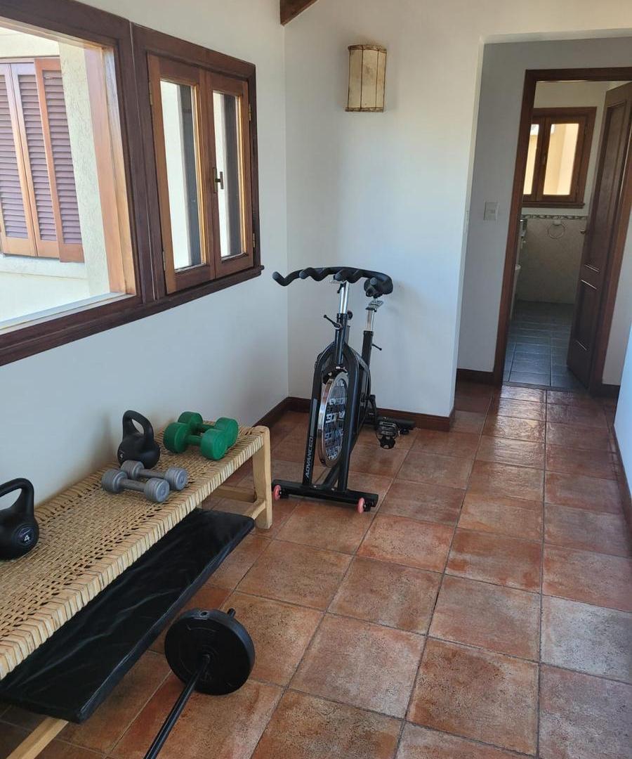 Foto de Casa en Alquiler Pacheco Golf Club 4 dormitorios con jardin y pileta, imagen 5