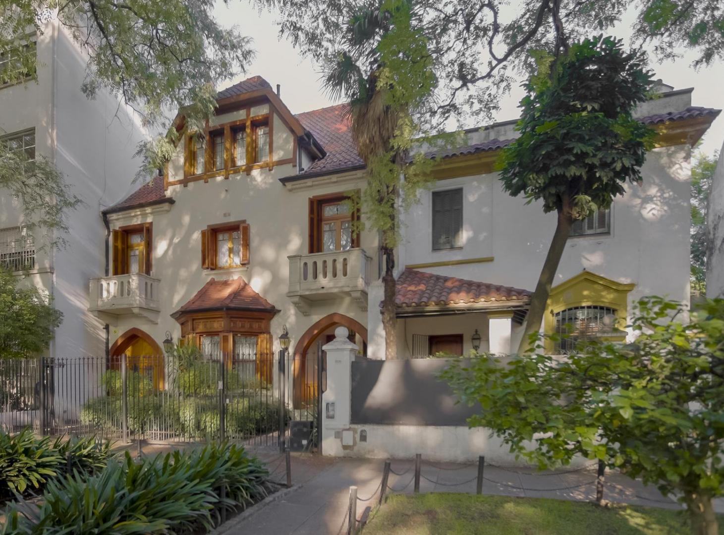 Foto de Venta de exclusiva residencia Art Nouveau de 4 dormitorios en Av, imagen 1