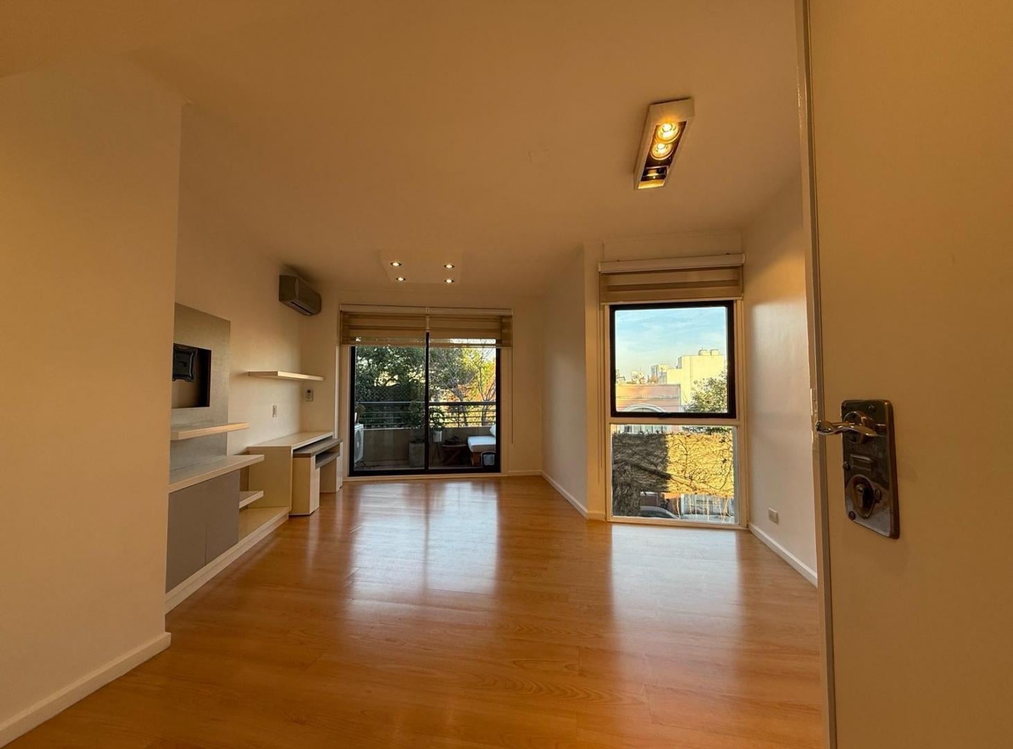Foto de Departamento en alquiler en torre en Nuñez, amenities y cochera, imagen 2