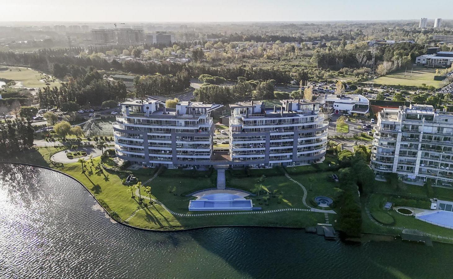 Foto de Departamento en venta, 5 ambientes en Enyoi, con parrilla, imagen 4