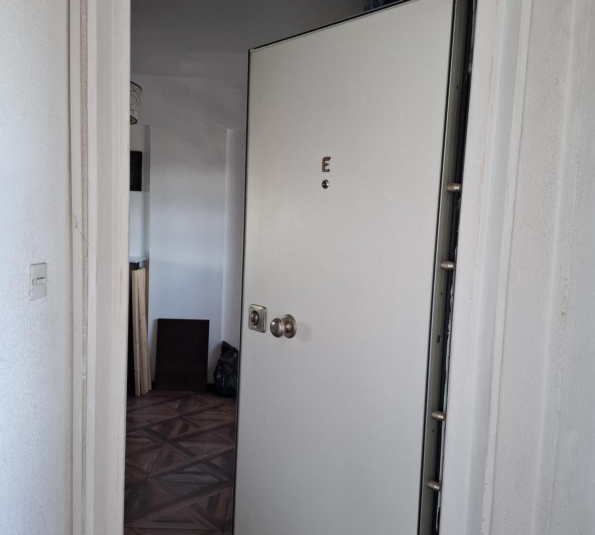 Foto de Departamento en venta, 5 ambientes en Villa Lugano, oportunidad, apto, imagen 2