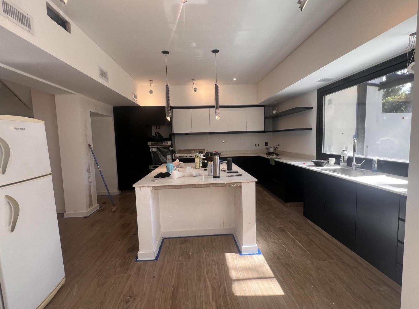 Foto de Casa a estrenar con 3 suites de Av Libertador al río., imagen 5