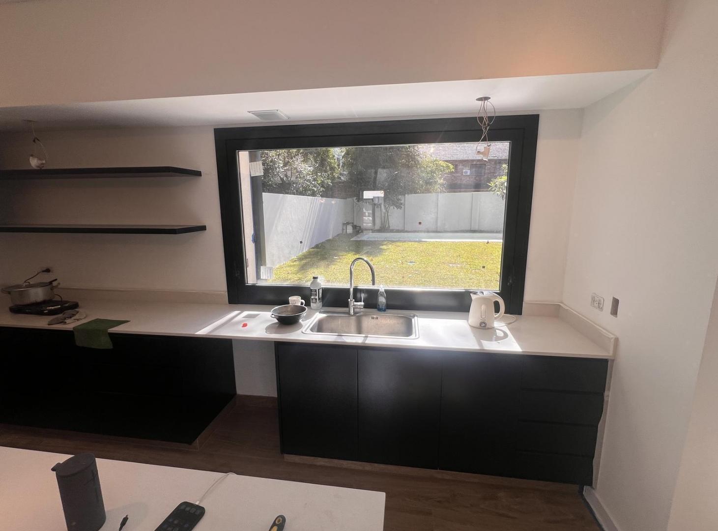 Foto de Casa a estrenar con 3 suites de Av Libertador al río., imagen 4