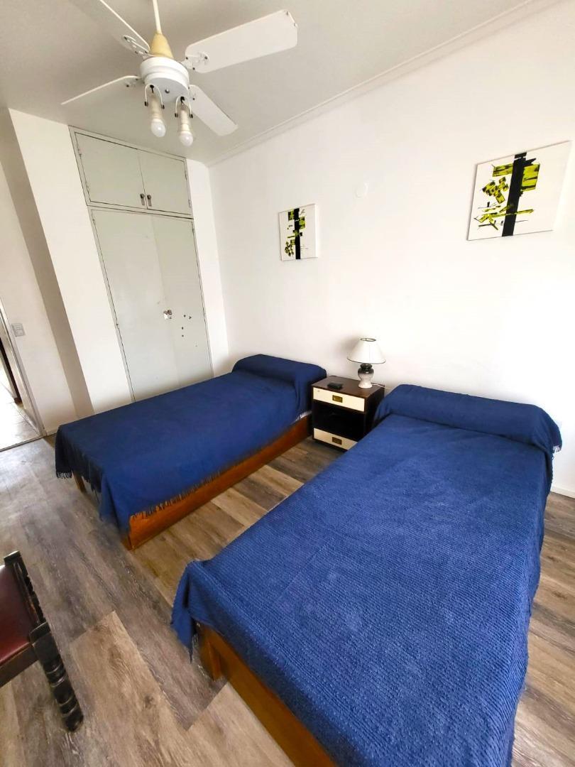 Oportunidad. 3 Ambientes con Cochera + Monoambiente! 4